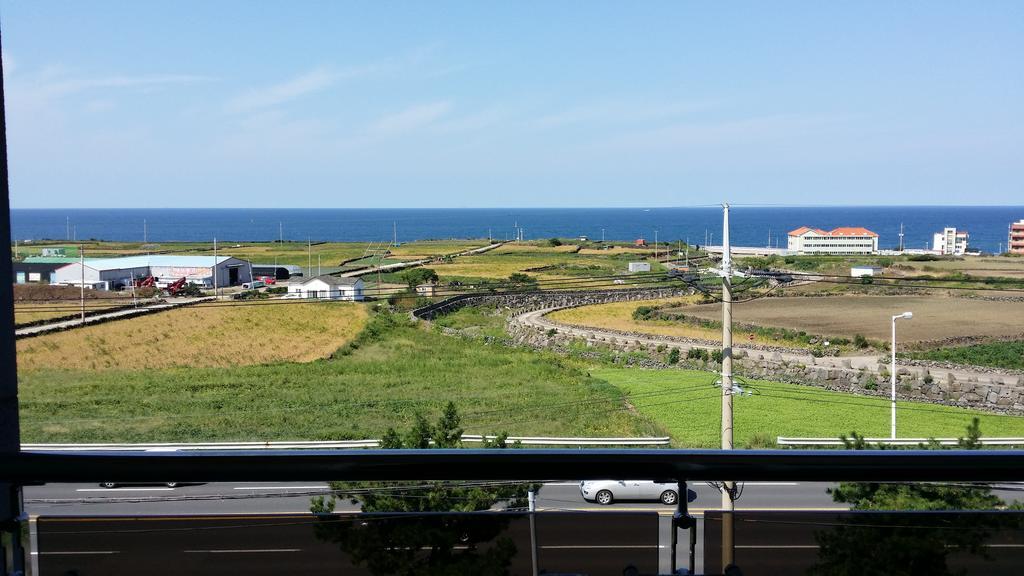 Sea View Hotel Jeju Bagian luar foto