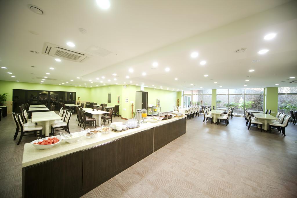 Sea View Hotel Jeju Bagian luar foto