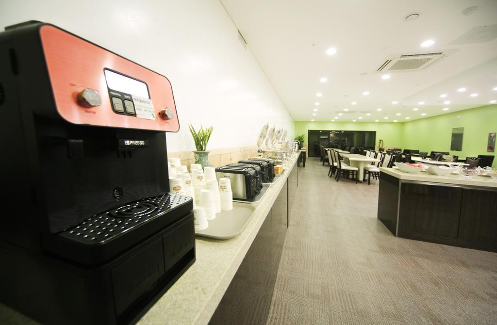 Sea View Hotel Jeju Bagian luar foto