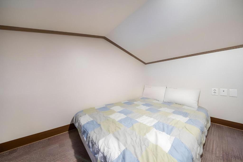 Sea View Hotel Jeju Bagian luar foto